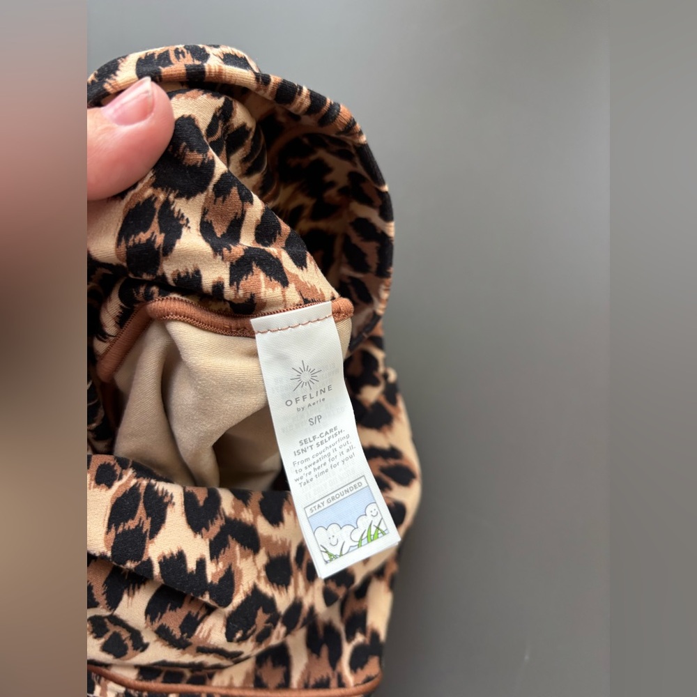 Aerie Offline Leopard Print 7/8 Crossover Leggings- Small - Picture 6 of 7